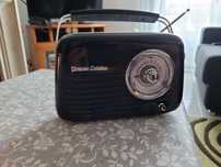 Radio vintage preto