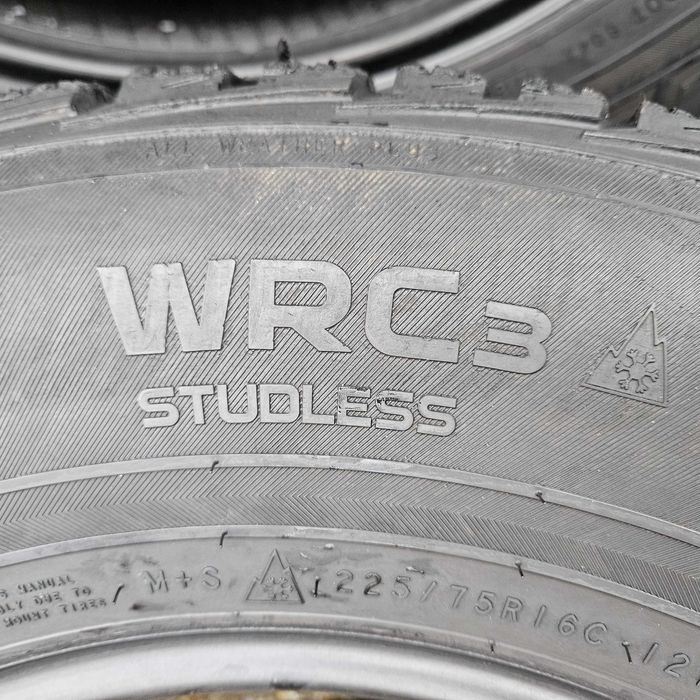 Шини 225/75 R16c Nokian (Нокіан) 240$/4шт. зимова резина