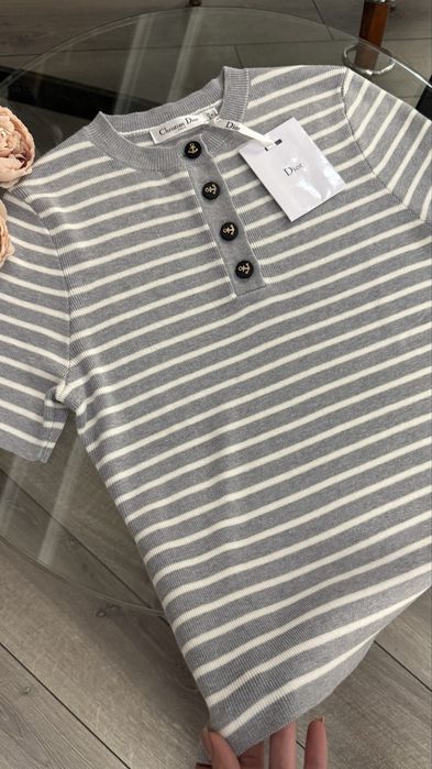 Серая кофта американка в полоску бренд