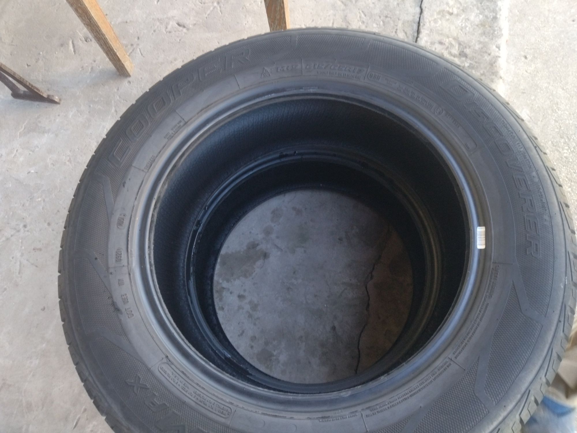 Продаю шини cooper 215/65r17