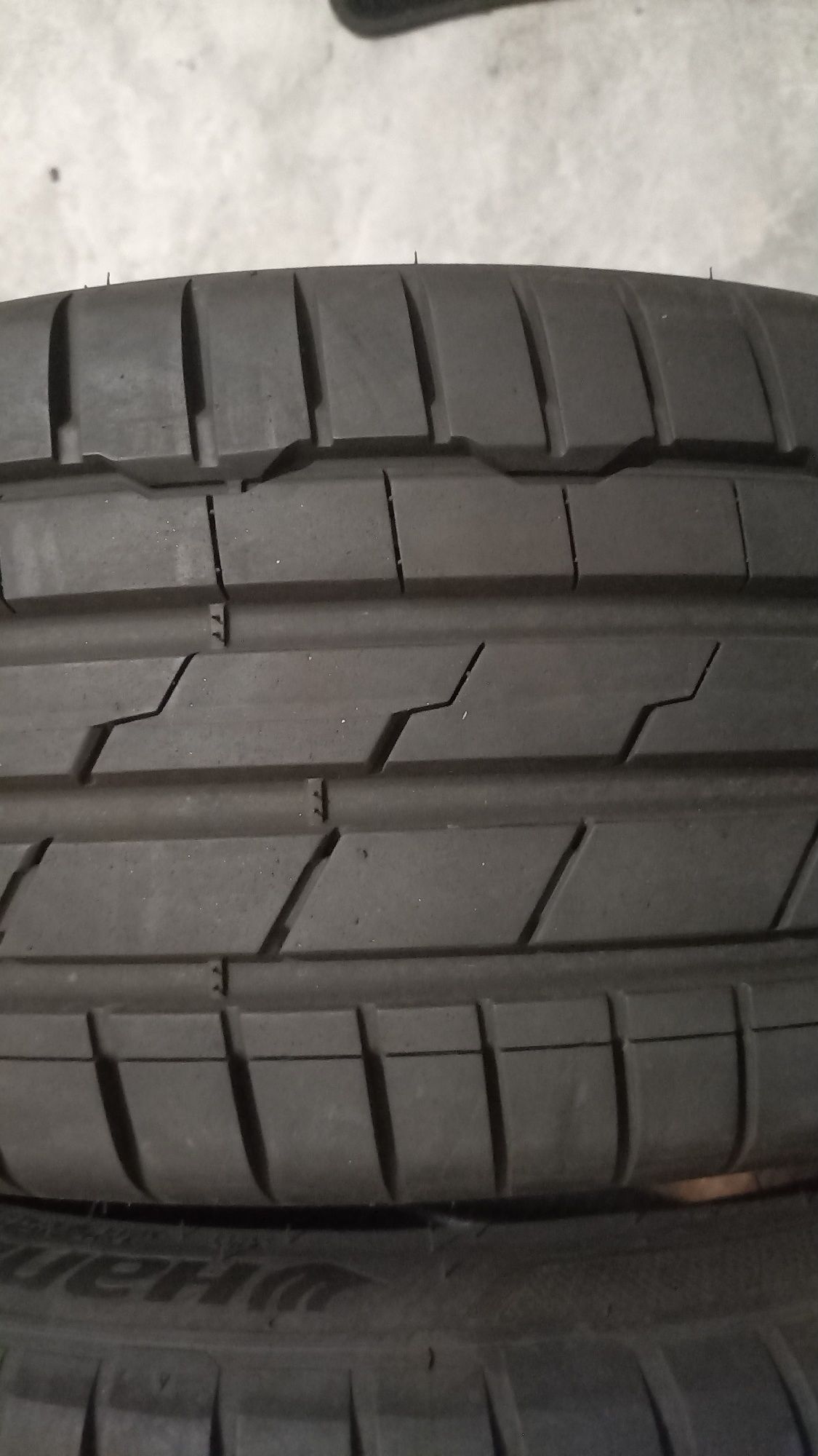 Pneus 225/45/17 Hankook Ventus S1 Evo 3
