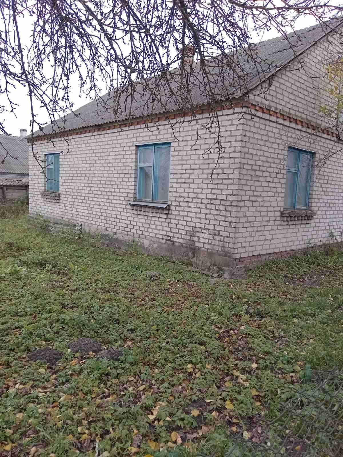 Продам будинок в селі Кухарі, Ковельський район.