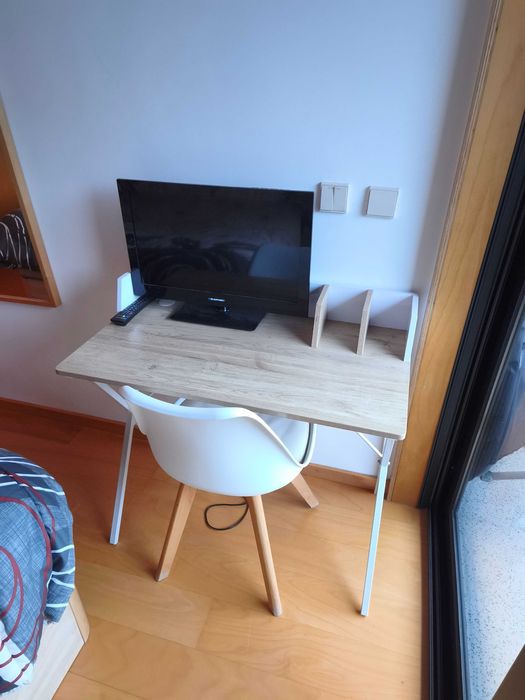 Secretária escritório ou de quarto