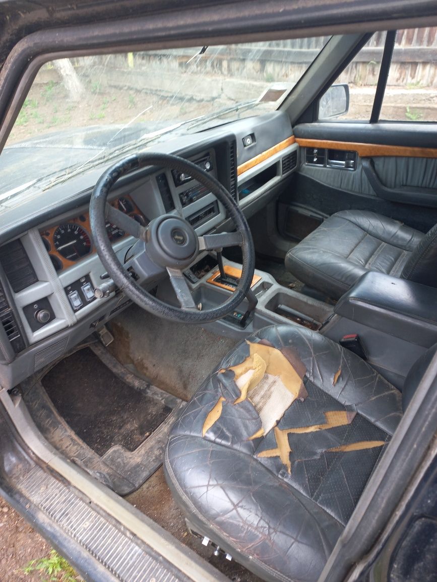 Продам jeep xj 4.0.