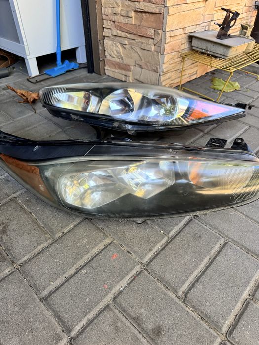 Reflektory Ford Fiesta MK7 Lift