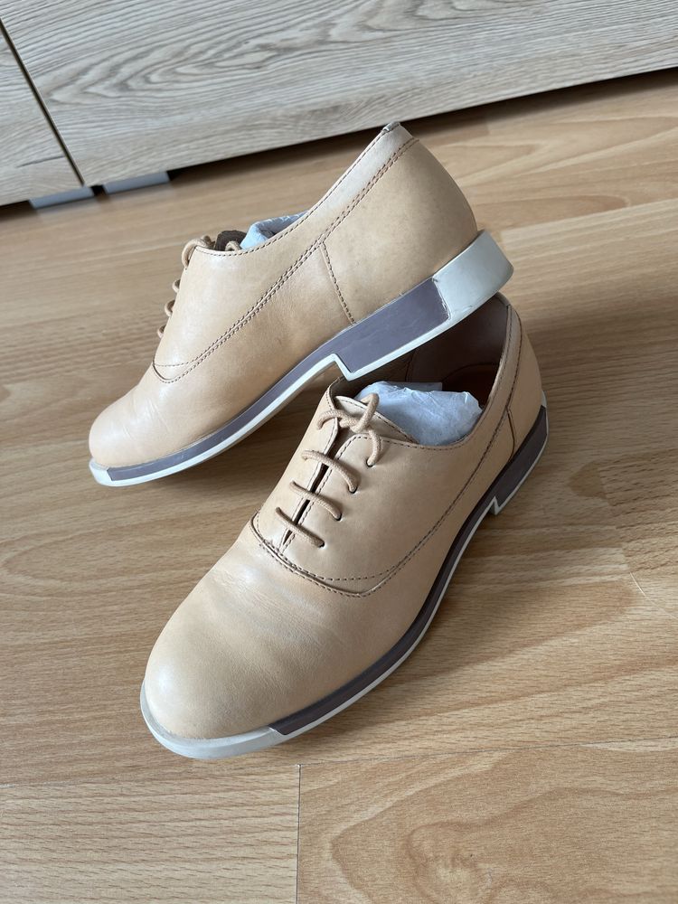 Buty Camper rozmiar 35