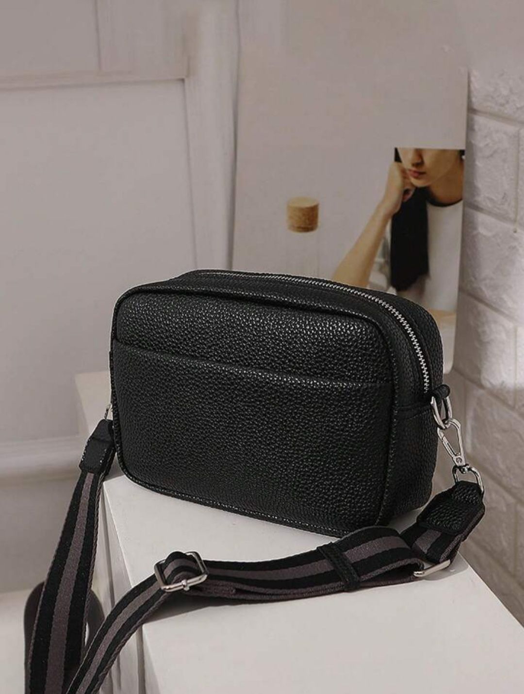 Жіноча чорна сумка через плече, сумочка крос боди, чорная сумочка
