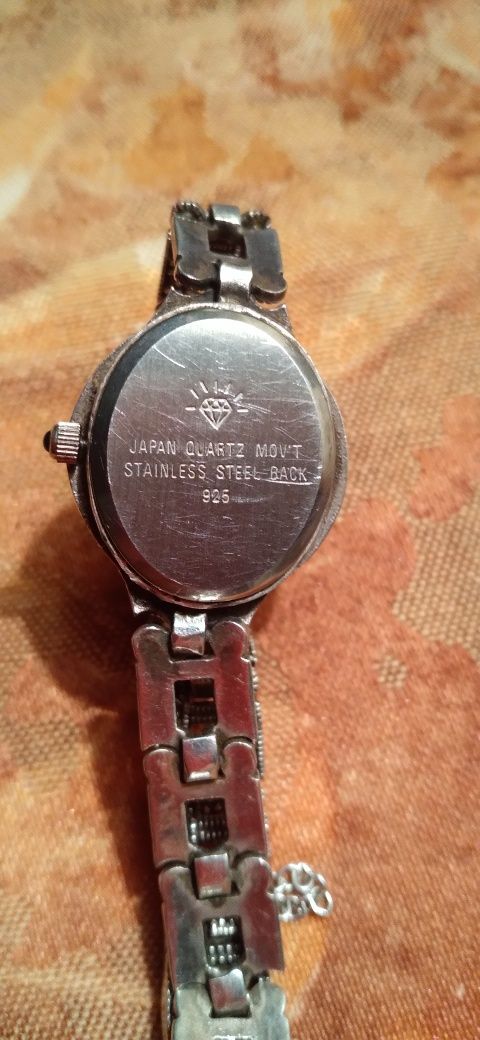 Часы с браслетом, капельное серебро с марказитами925',пр-во  Япония