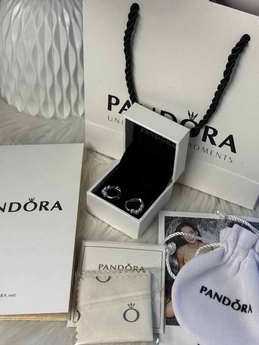 Сережки Pandora з перлинами. Сережки-пусети Пандора