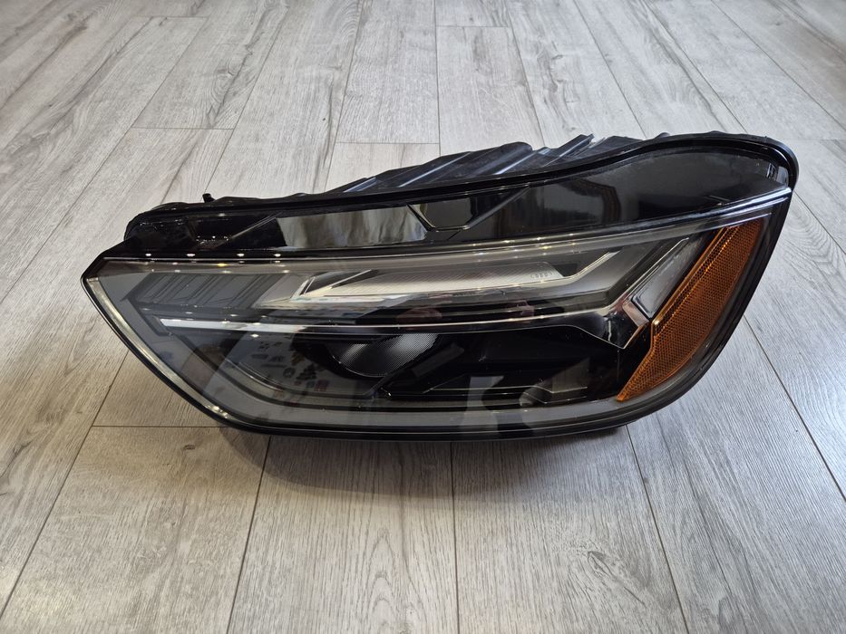 Фара ліва Audi Q5 80A 2021-2024 USA