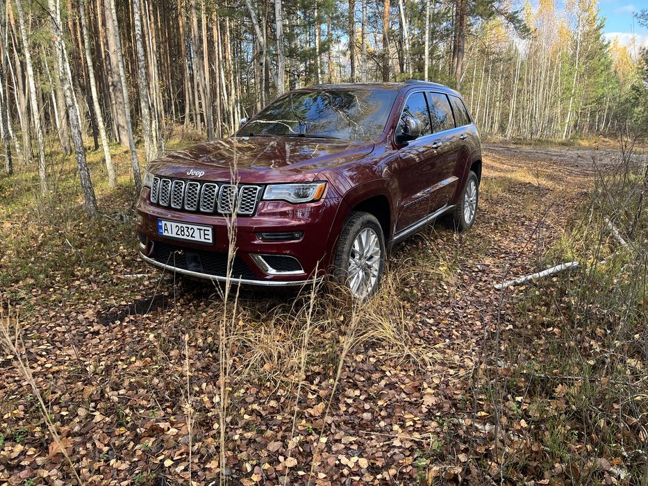 Grand cherokee Summit
