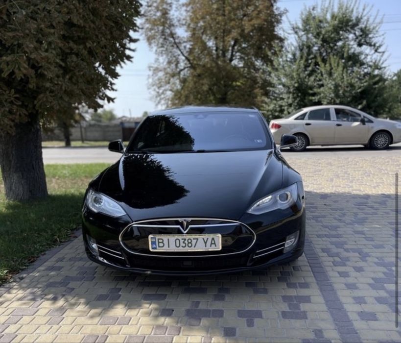 Продам Тесла Tesla model S