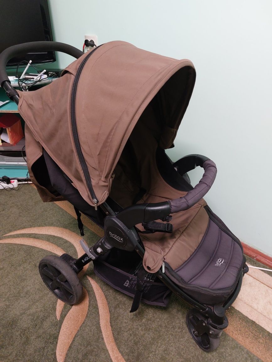 Коляска для прогулянки britax b-agile