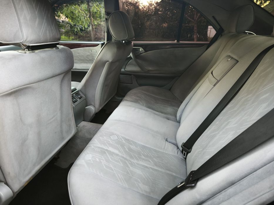 Продам Мерседес 2.2 дизель коробка автомат