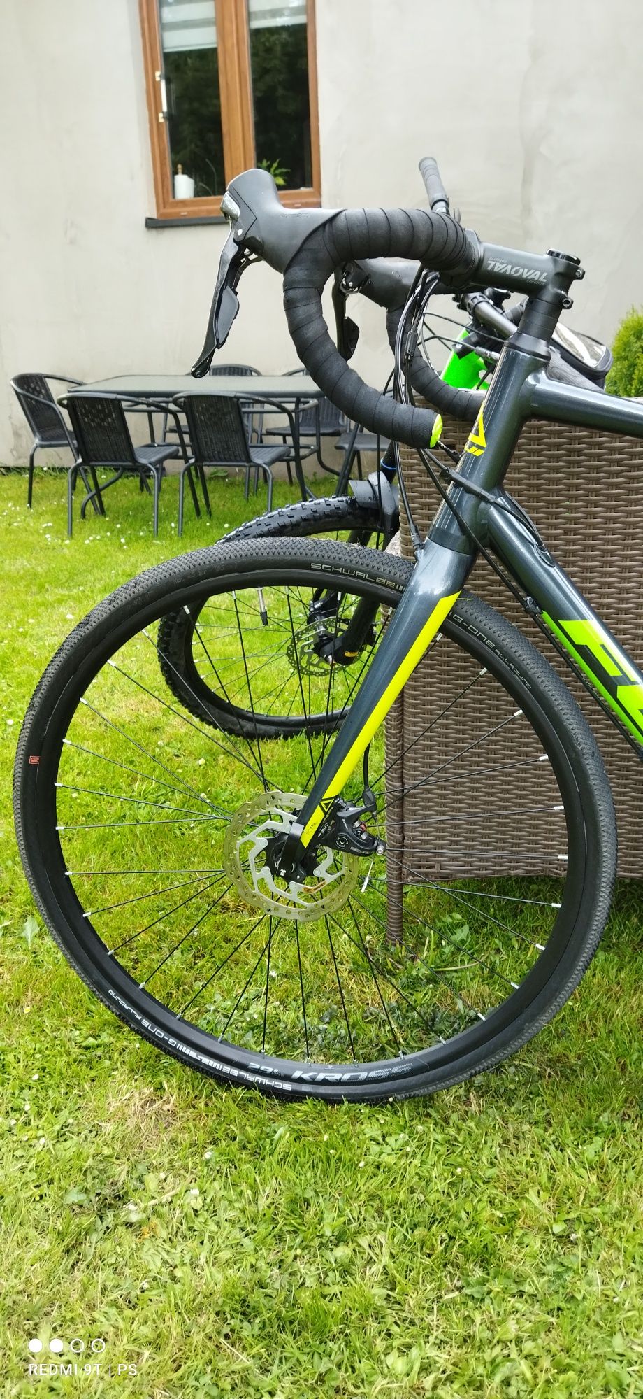 Rower szosa endurance gravel Fuji SPORTIF 1.5 DISC
