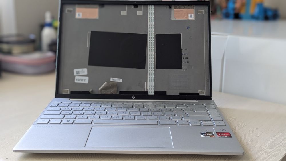 Ноутбук HP Aero 13.3 ryzen 5 ddr5 битий екран