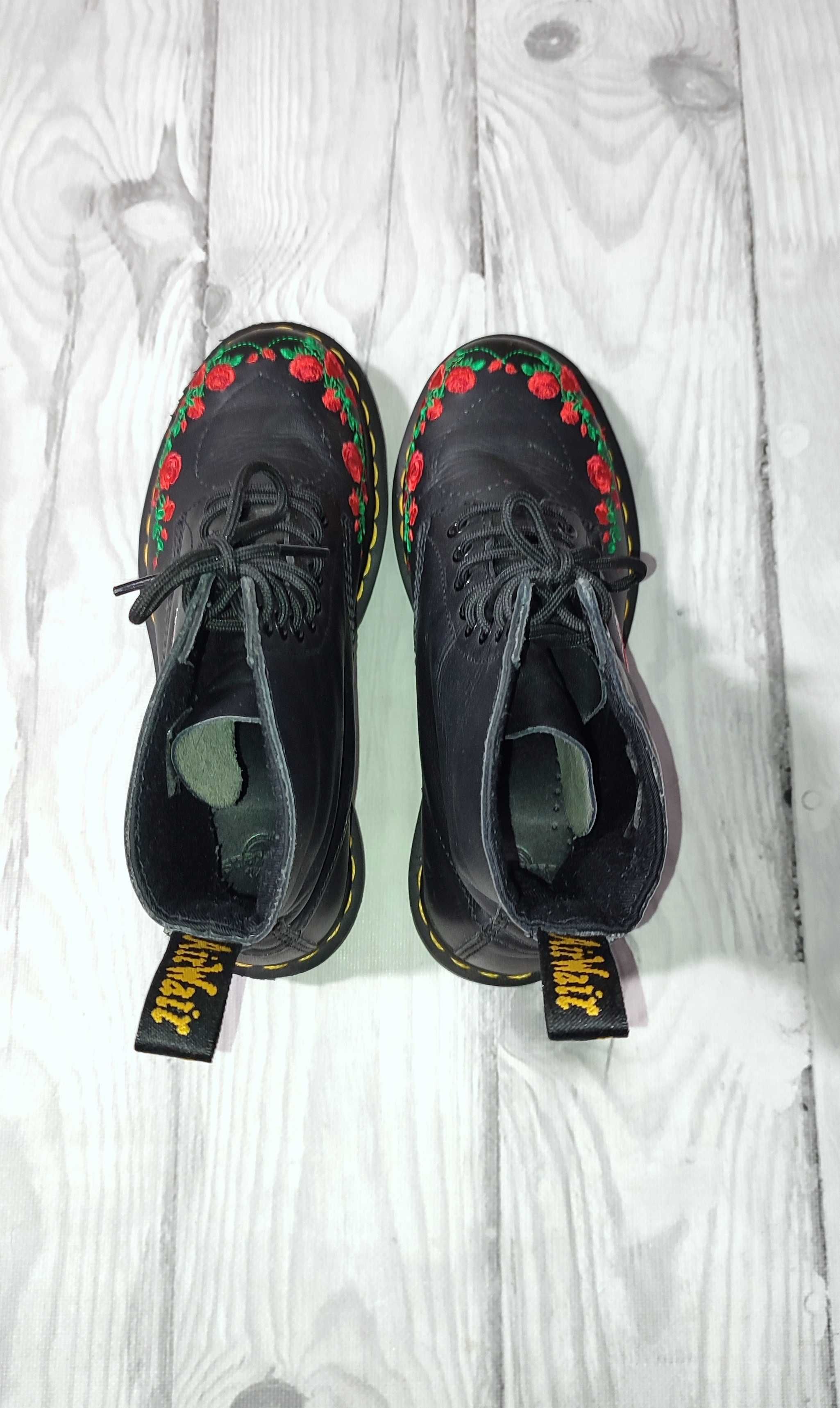 Buty DR. MARTENS Pascal Hearts r. 39