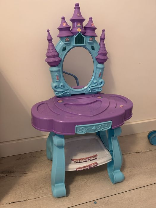 Toaletka dla dzieci elza zamek świecaca grajaca Moya Mia