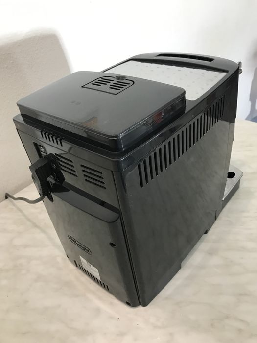 Кавомашина Delonghi Magnifica S.