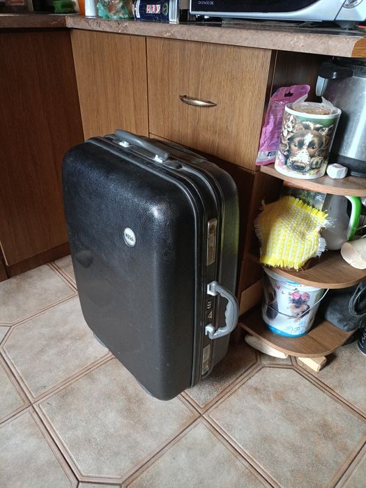 Чемодан VIVA поликарбонат