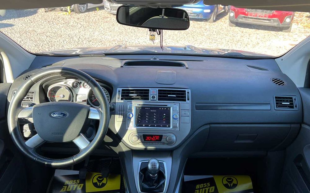 Ford Kuga 2012 рік