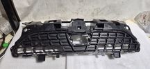Grill atrapa toyota Yaris cross 20- bdb stan Europa