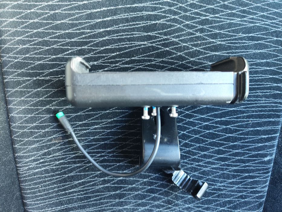 Продам беспроводную зарядку на руль(мотоцикл,самокат,велосипед)