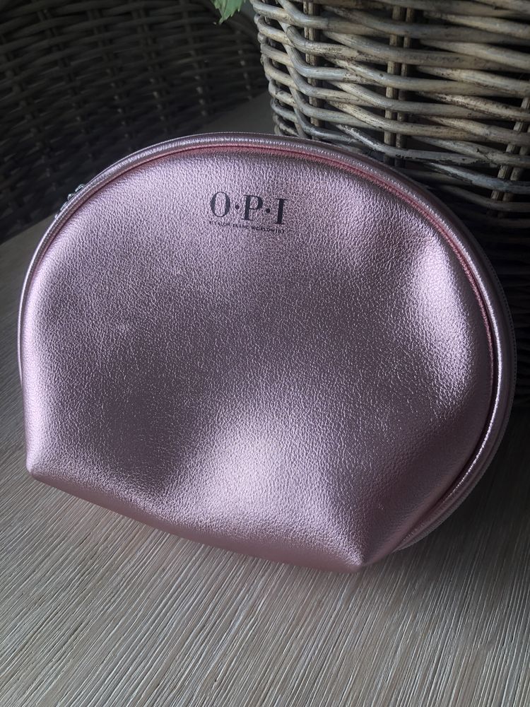 Kosmetyczka firmy OPI