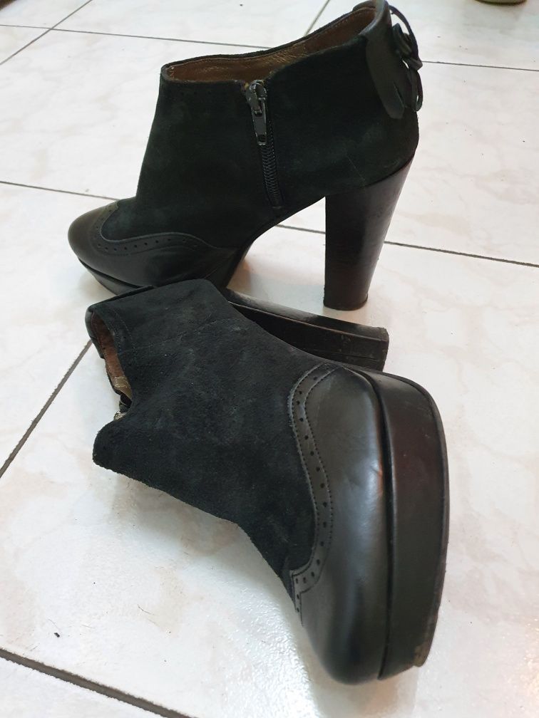 Botins pele pretos