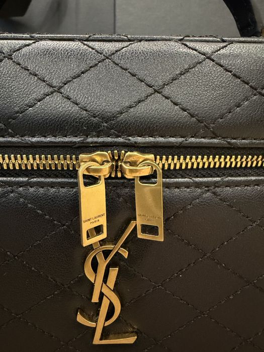 Продам оригінальну сумку saint laurent в ідеальному стані