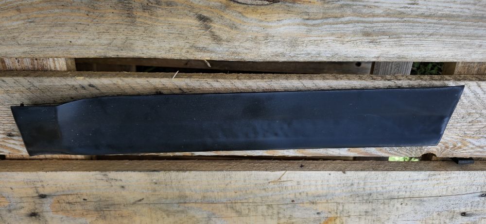 Listwa Dolna Gumowa Lewa Audi 80 Cabrio Coupe Typ 89