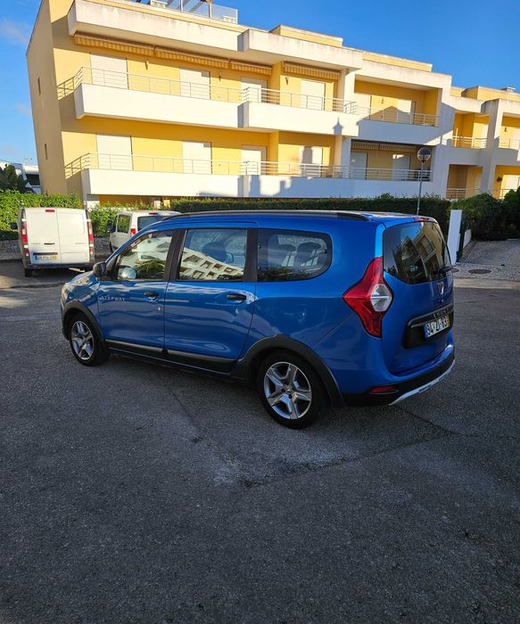 Dacia Lodgy 1.5 Blue dCi 115cv Stepway 7L
