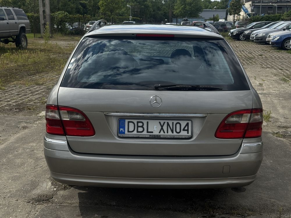 Mercedes-Benz E320 CDI 2004r. Automat/tempomat/klima/alu/hak/skóra/