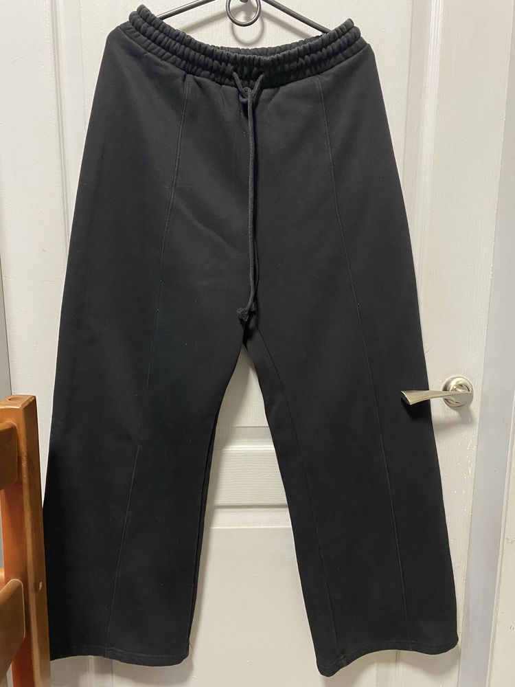 Широкие спротивные штаны Zara
