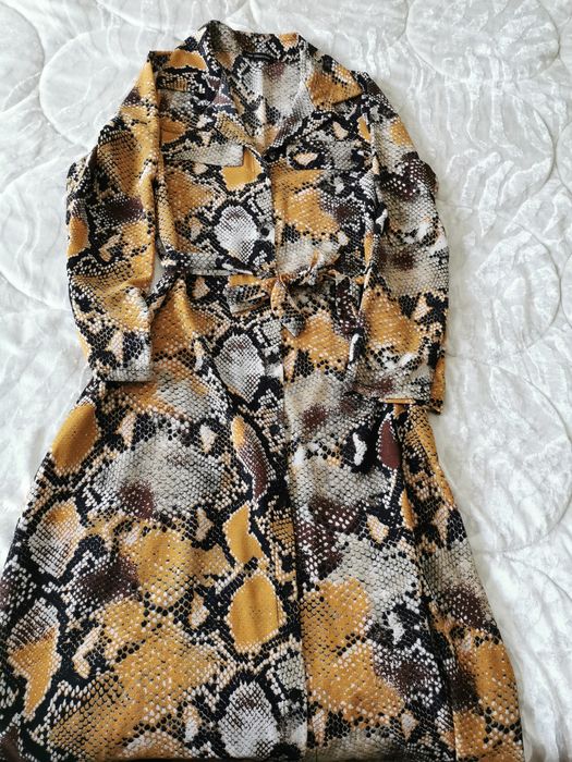 Vestido comprido estampado animal