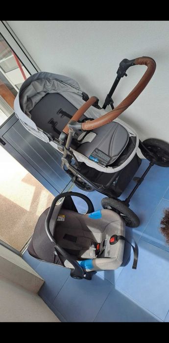 Carrinho bebé e cadeira auto