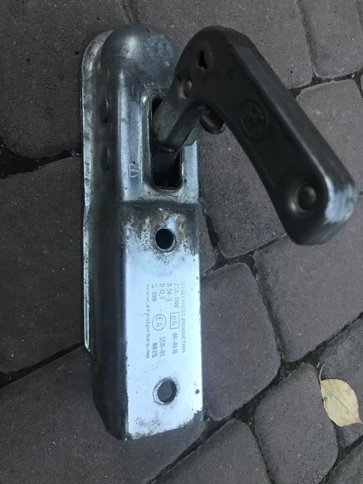 Замок  зчіпний.