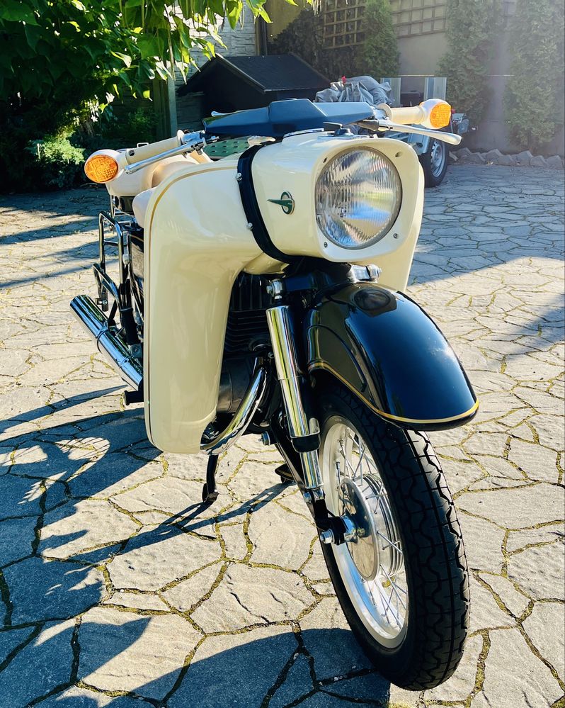 MZ TROPHY 250 / Stan Kolekcjonerski /
