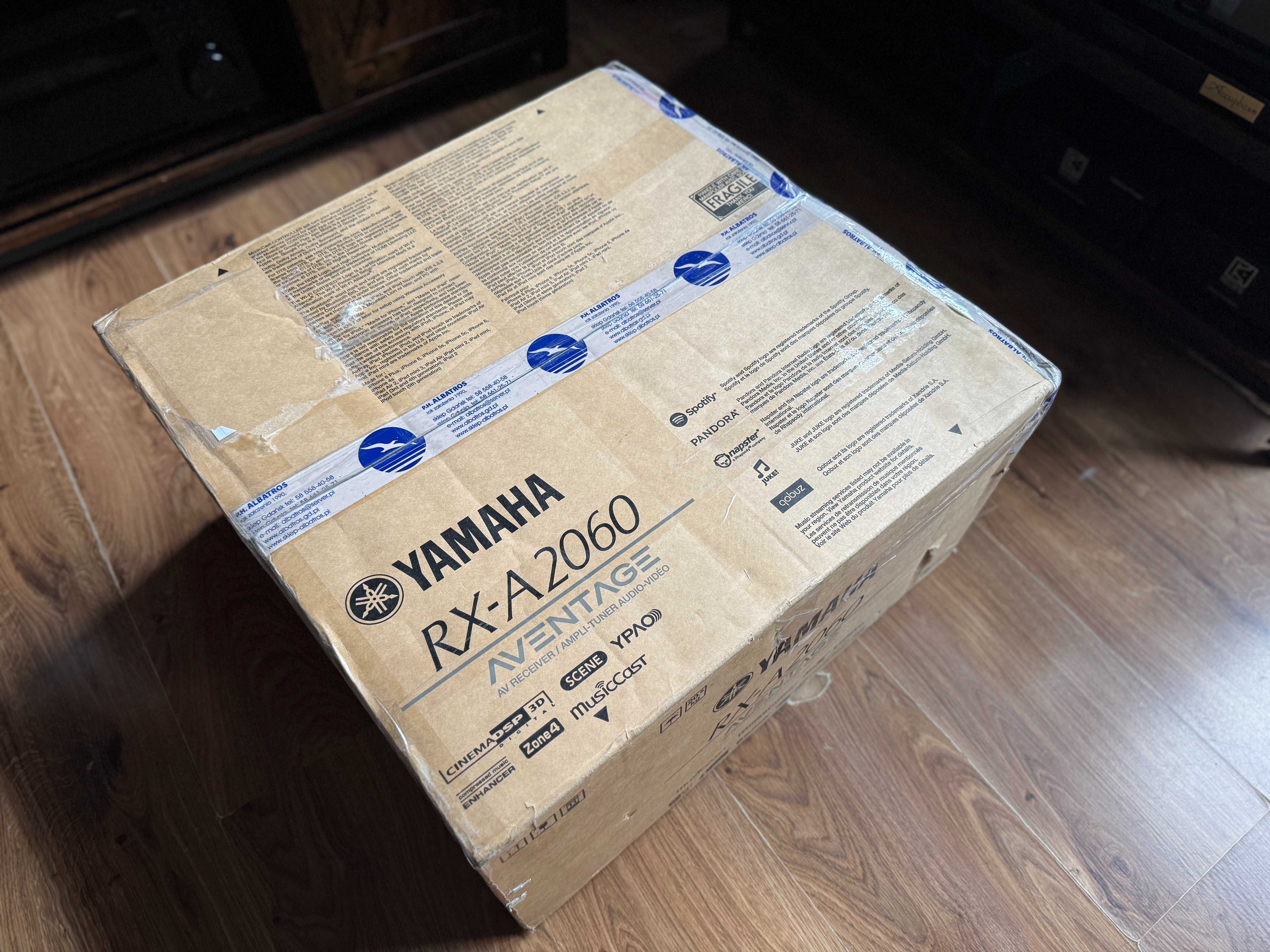 YAMAHA RX-A2060 Amplituner kina domowego
