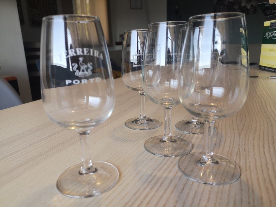 10 Copos Vinho do Porto
