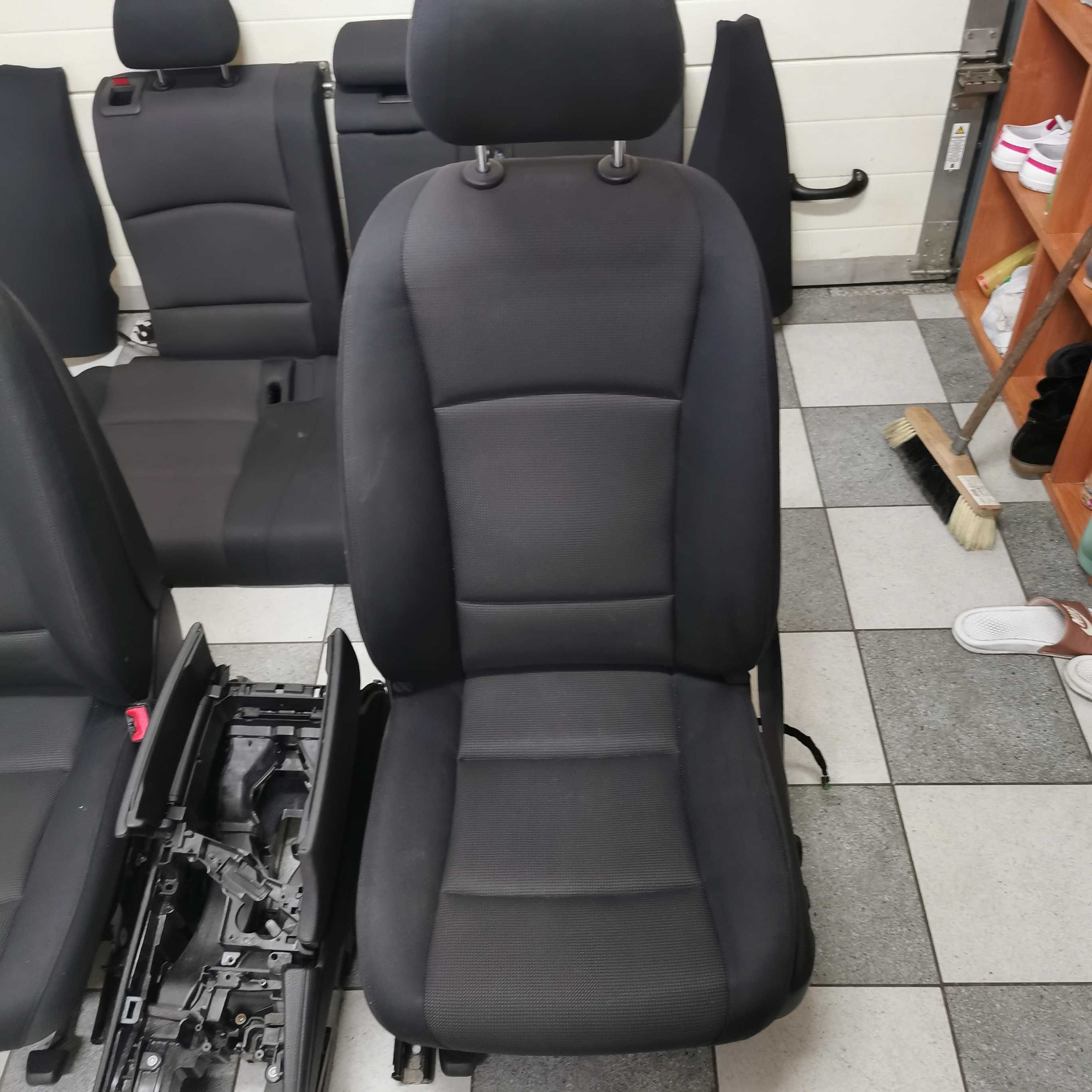 Fotele BMW F11 LCI Komplet