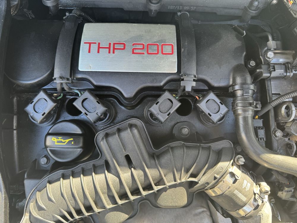 PEUGEOT 208 GTI 2013/09 desde 110 p/mês
