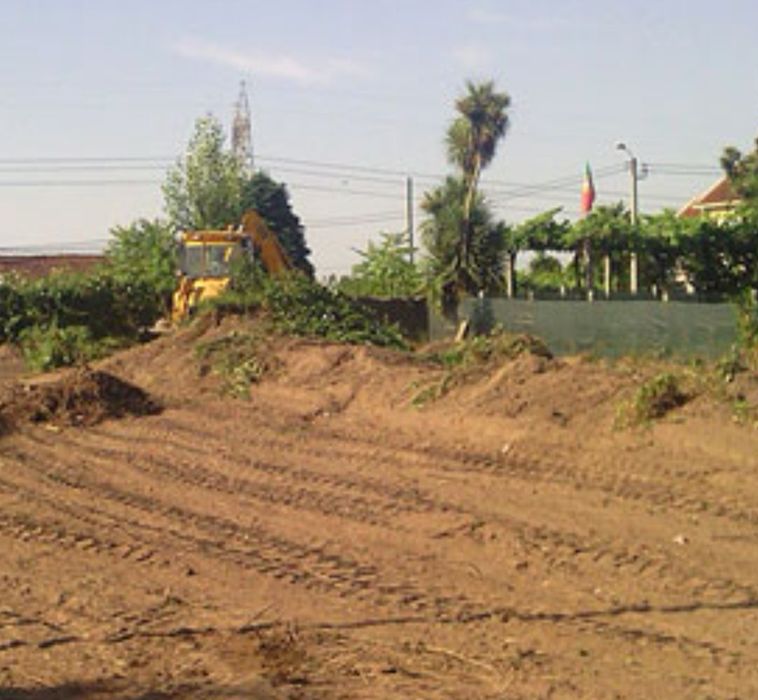 Limpezas de Terrenos e Terraplanagens