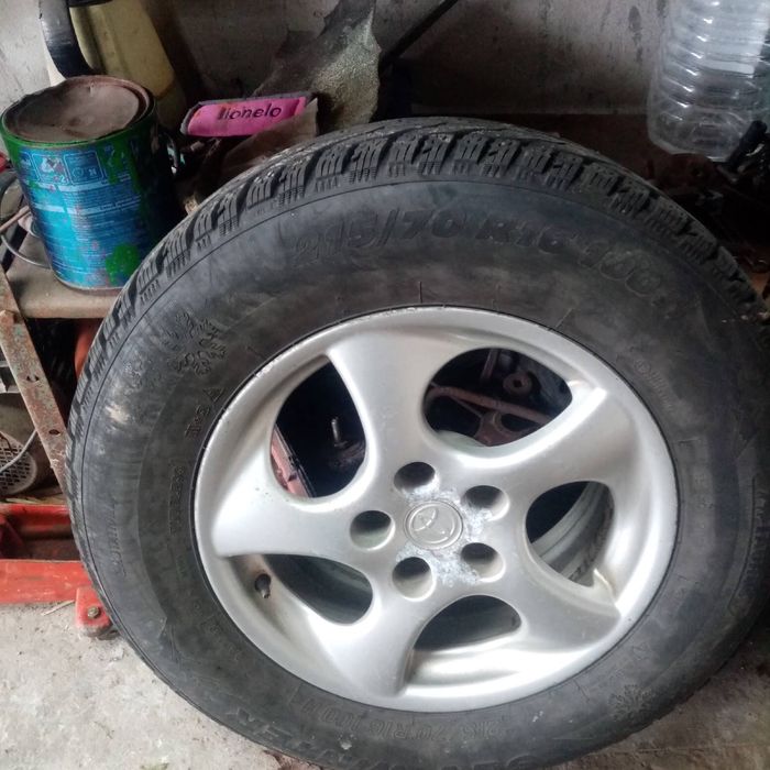 215 70 16 Комплект диски + шини зима