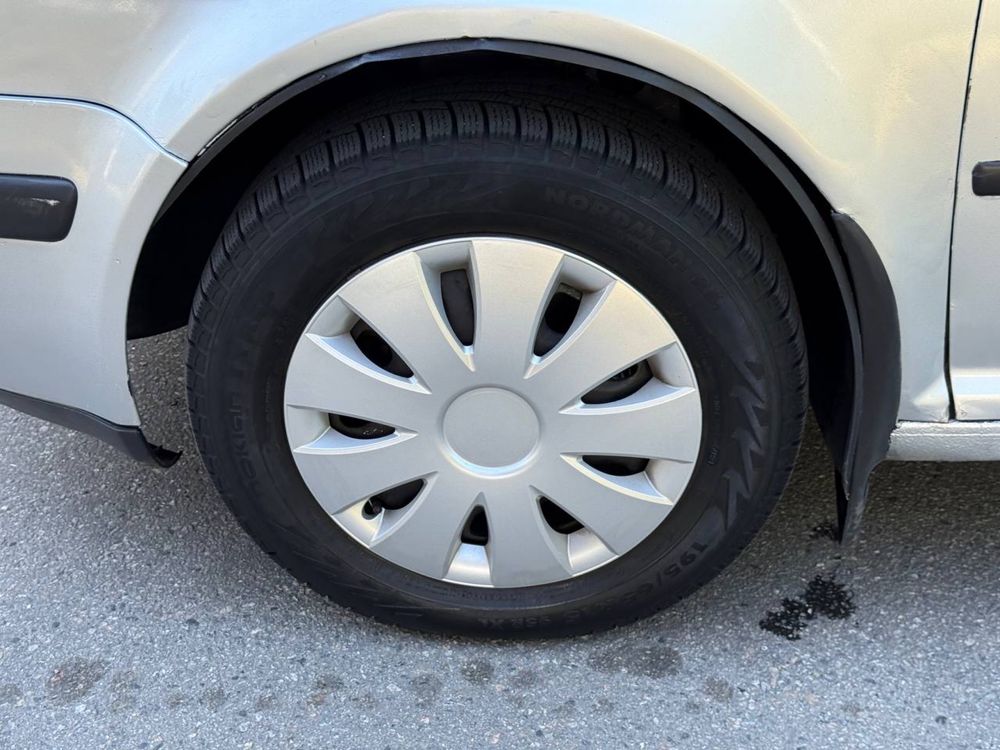 Volkswagen Bora 1.6 MPI АВТОМАТ ГАЗ4