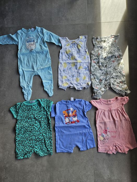 Paka rampersów dla dziewczynki rozmiar 74