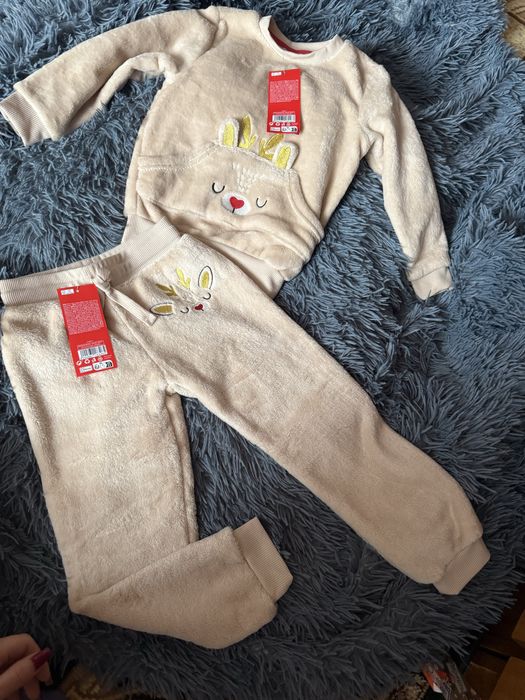 Костюм теплий новий