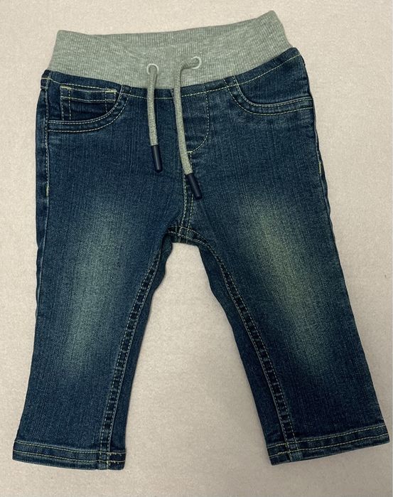 Nowe spodnie jeansy rurki Guess rozmiar 68