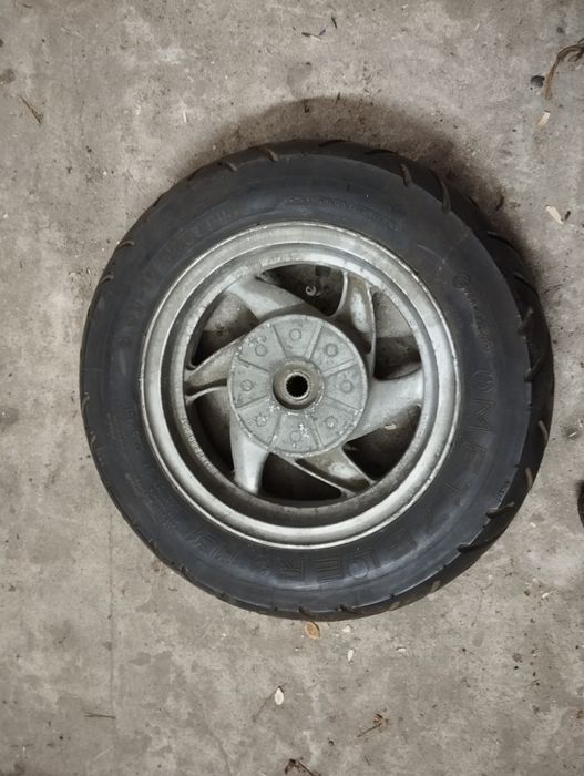 Колесо на скутер