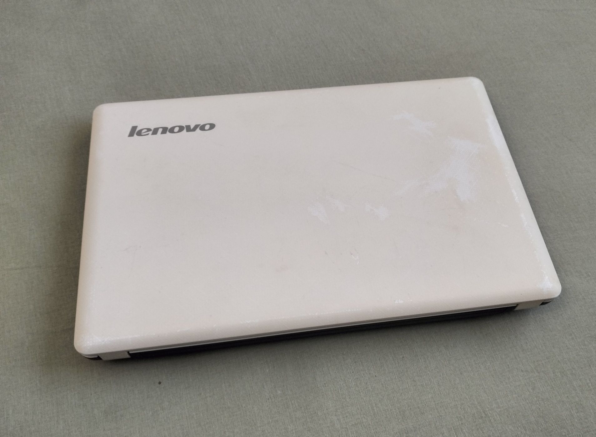 Lenovo s110 intel 4 ядра/ram 2/hdd 160/батарея 4 часа